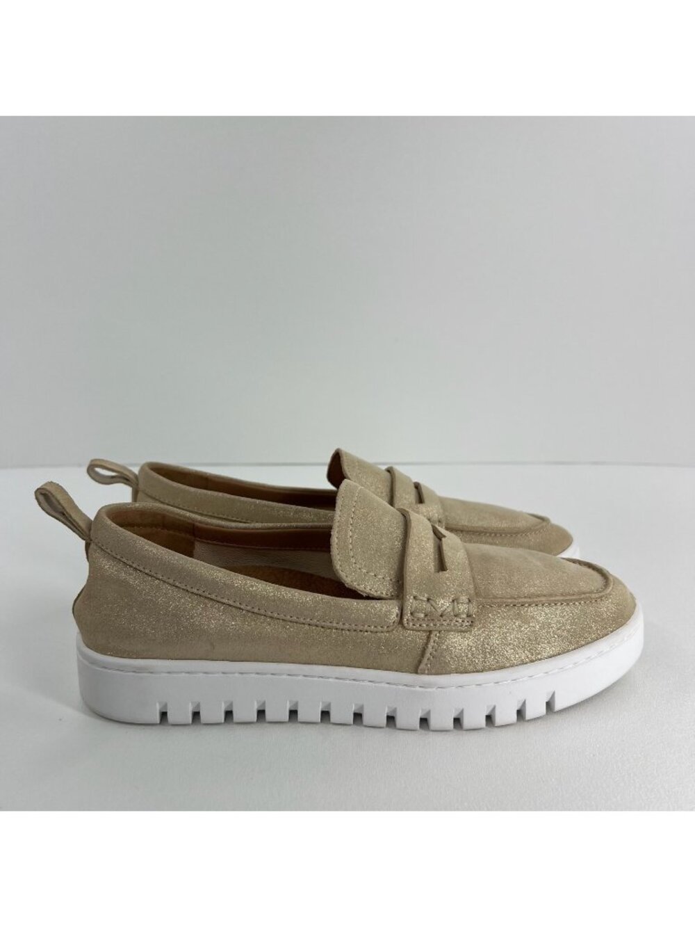 Vionic Uptown Loafer Womens 8 Packable Travel Comfort Shoes Gold Metallic Suede